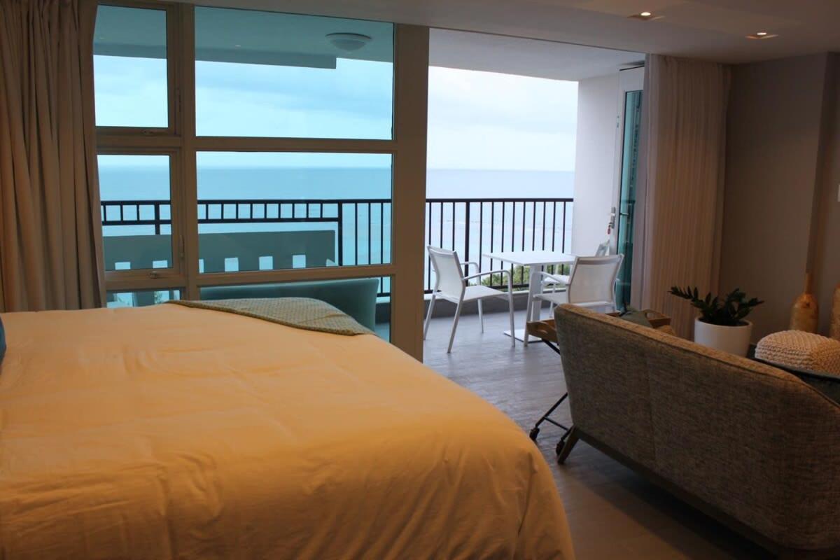 Enchanted 17 Jewel Beachfront Luquillo -Pool Bagian luar foto