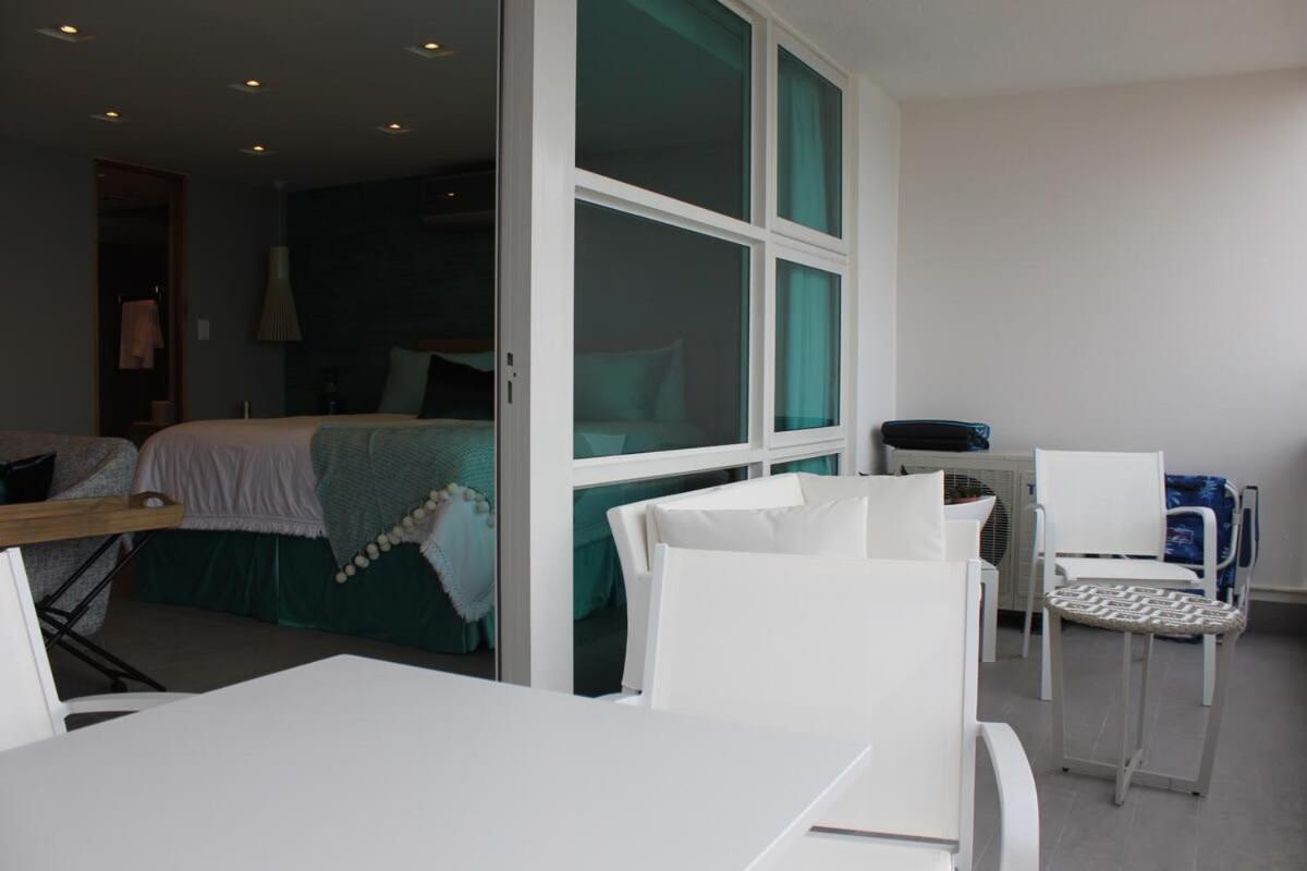 Enchanted 17 Jewel Beachfront Luquillo -Pool Bagian luar foto