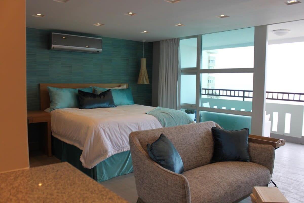 Enchanted 17 Jewel Beachfront Luquillo -Pool Bagian luar foto